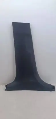 (B) pillar trim (bottom)