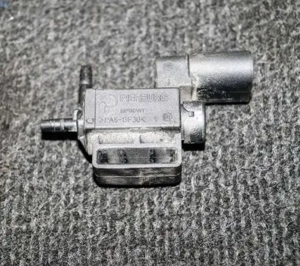 Audi A5 8T 8F Turbo solenoid valve 037906283C