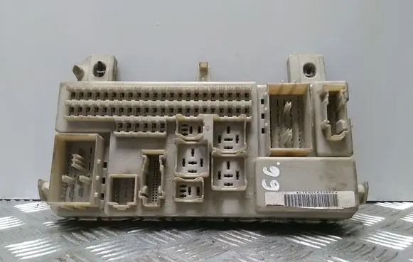 Ford Focus C-MAX Fuse module 3M5T14A073BF 3M5T14014BLH