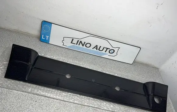 BMW 5 E34 Other trunk/boot trim element 82129401095