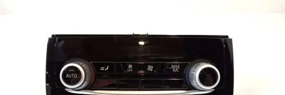 BMW 5 G30 G31 Climate control unit 6999429