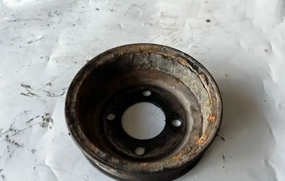 Toyota Land Cruiser (J120) Water pump pulley