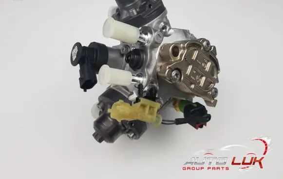 Jaguar F-Pace Fuel injection high pressure pump FW939B395AB