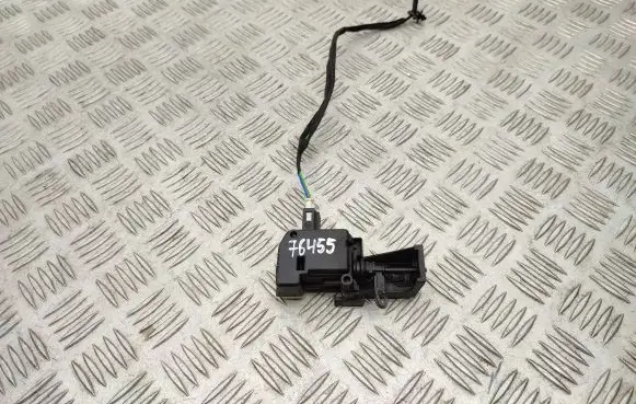 Mercedes-Benz GLK (X204) Fuel tank cap lock motor A2048200072