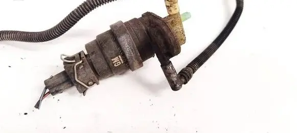 Opel Astra H Windscreen/windshield washer pump 