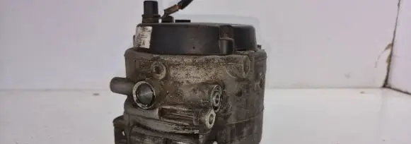 Mercedes-Benz E W211 Generator/alternator A0001502550 U3WL1 0480408