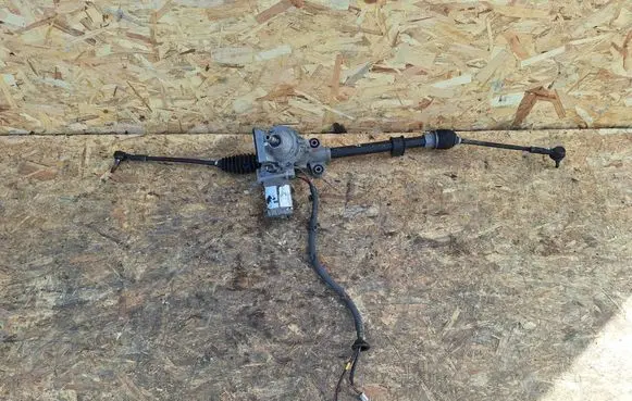 Mitsubishi Colt Steering rack MR594094
