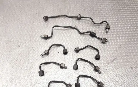 Mercedes-Benz E W211 Fuel injector supply line/pipe 