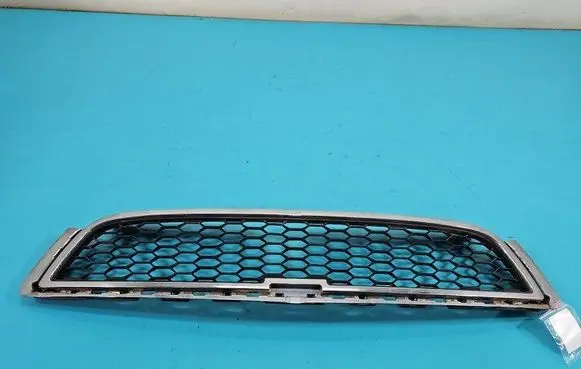 Chevrolet Captiva Front bumper upper radiator grill IMPRK1504790