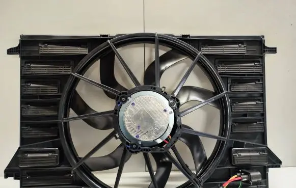 Audi A4 S4 B9 Radiator cooling fan shroud 8w0121003b