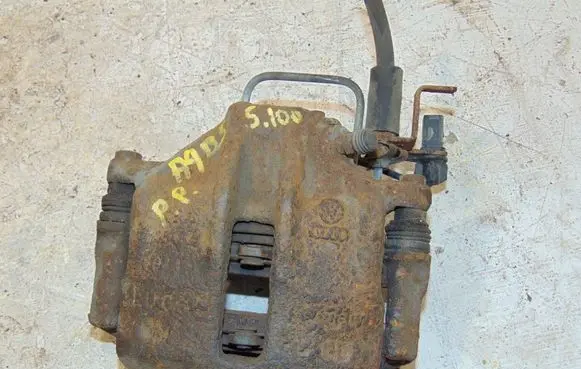 Audi A4 S4 B5 8D Front brake caliper 8E0615124 8E0615124X