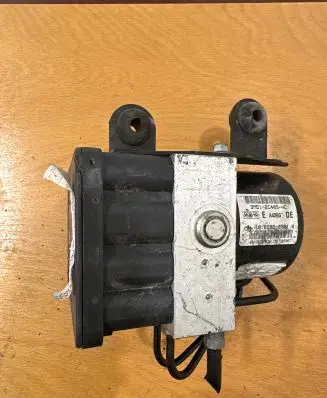 Ford Focus ABS Pump 10096001253 9N37103079 00404071E0