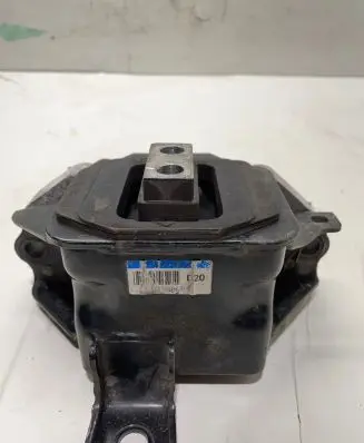 KIA Sportage Engine mount bracket 21834D9100