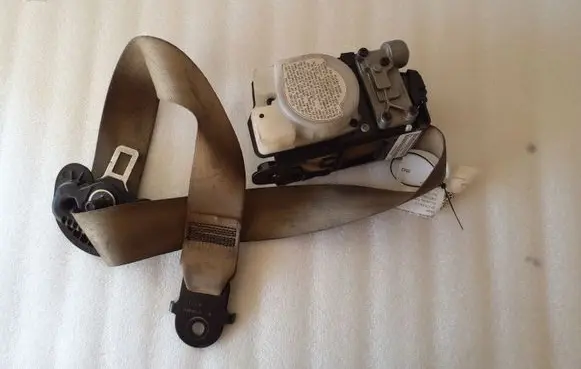 BMW X5 E70 Front seatbelt S2717196908Y 306086610