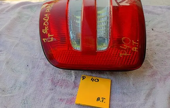 Skoda Fabia Mk1 (6Y) Rear/tail lights 1212123