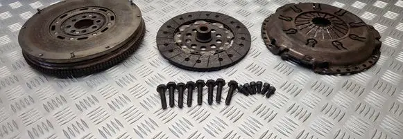 Volvo V70 Clutch set kit 415005310 3082638001