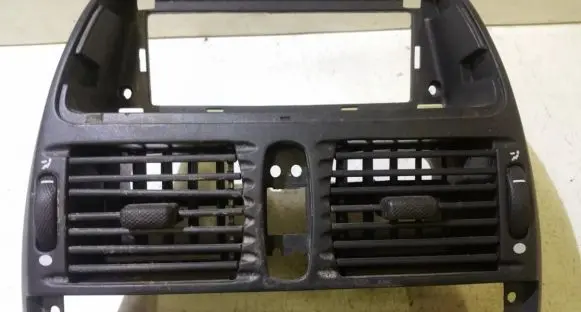 Fiat Marea Dash center air vent grill