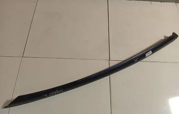 Citroen C4 I Picasso Windshield trim 9654505577