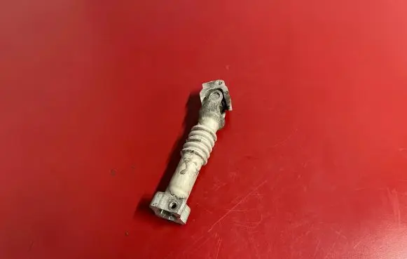 BMW 6 F06 Gran coupe Steering column universal joint 6788156