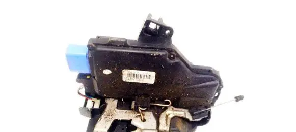 Skoda Octavia Mk2 (1Z) Front door lock 3D1837015AB