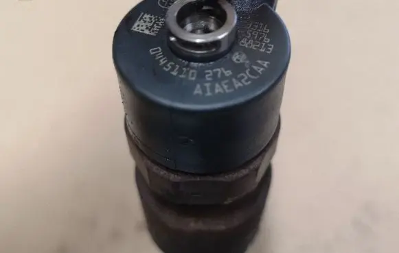 Opel Zafira B Fuel injector 0445110276