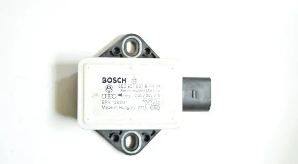 Audi A4 S4 B6 8E 8H ESP acceleration yaw rate sensor 8E0907637B