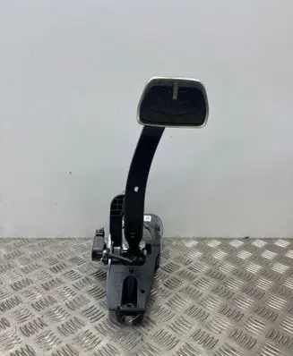 BMW 3 G20 G21 Brake pedal 6891122 6855309