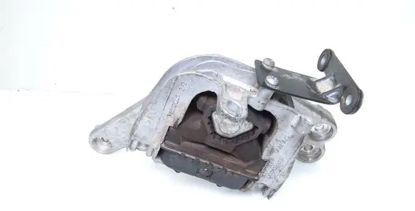 Volkswagen Golf VII Engine mount bracket 5Q0199262S