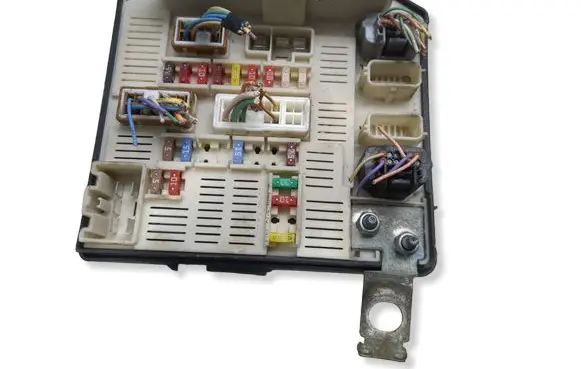 Renault Megane II Fuse module 519158083 7959010482 8200481866G