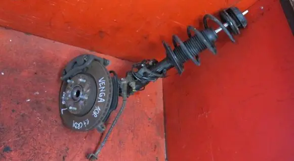 KIA Venga Front wheel hub spindle knuckle ZWROTNICA