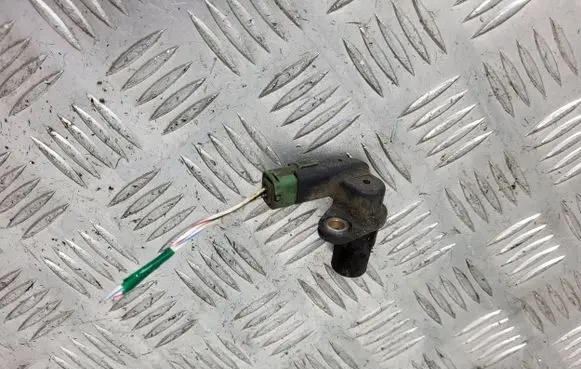 Suzuki Grand Vitara II Crankshaft position sensor