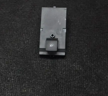 Opel Mokka Electric window control switch 13301886
