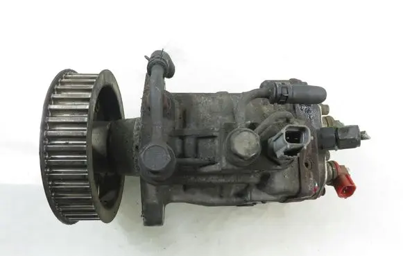 Toyota RAV 4 (XA20) Fuel injection high pressure pump 09730000177 2210027010