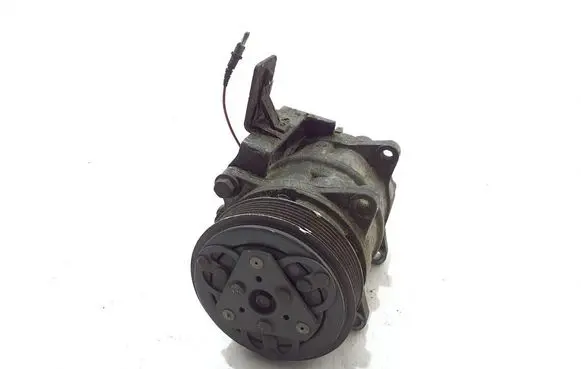 Renault Laguna I Air conditioning (A/C) compressor (pump) 9171397