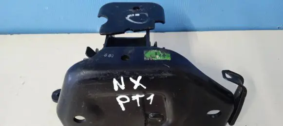 Lexus NX Engine mount bracket