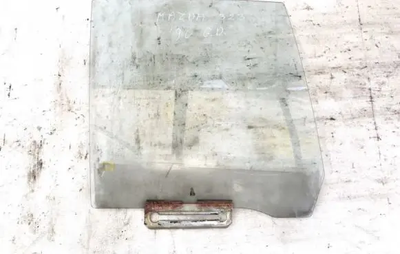Mazda 323 Rear door window glass