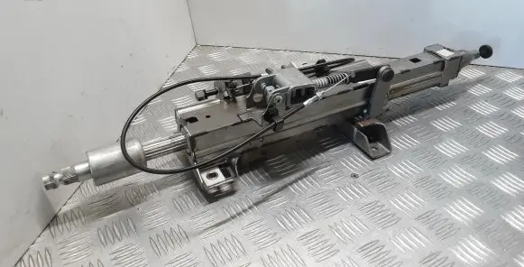 Jaguar XE Steering wheel axle