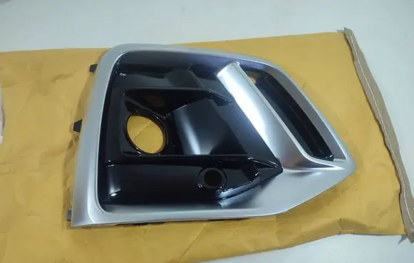 Front bumper lower grill