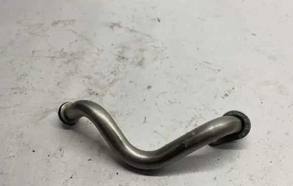 Volkswagen Jetta VII Turbo turbocharger oiling pipe/hose 04E145735C