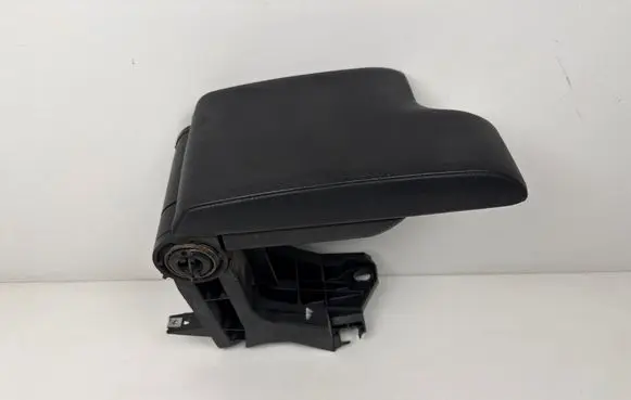 BMW 3 E46 Armrest 8213678