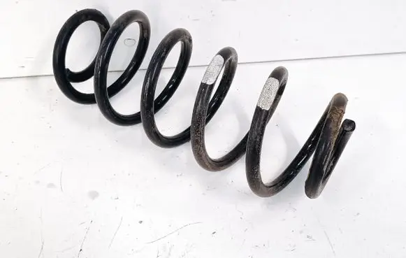 Toyota Prius+ (ZVW40) Rear coil spring