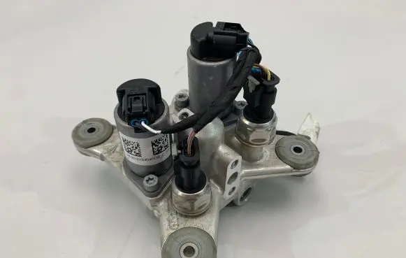 Porsche 911 992 Air suspension valve block 992511851A