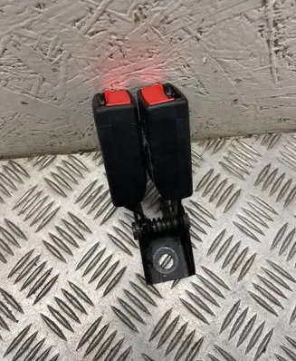 Opel Insignia A Rear seatbelt buckle 13267110