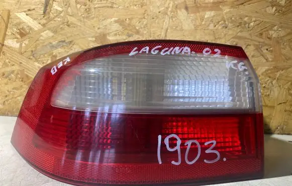 Renault Laguna II Rear/tail lights 8200002473