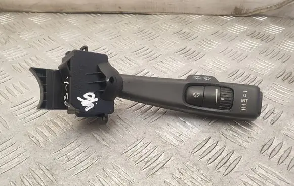 Volvo V50 Wiper speed switch 17D770