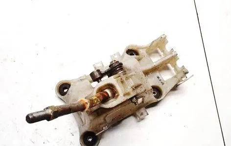Mitsubishi Carisma Gear shifter/selector mb580086