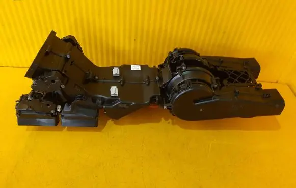 Volkswagen Touareg III Heater fan/blower 4M0819351A