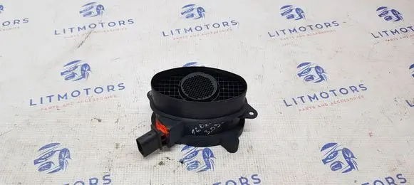 BMW X5 E53 Mass air flow meter 7788744