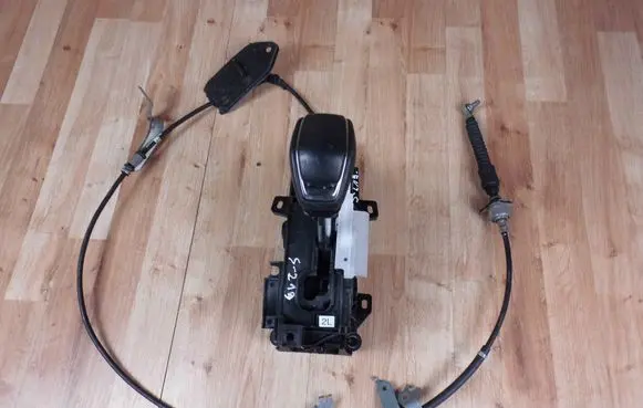 Toyota RAV 4 (XA50) Gear selector 75G892