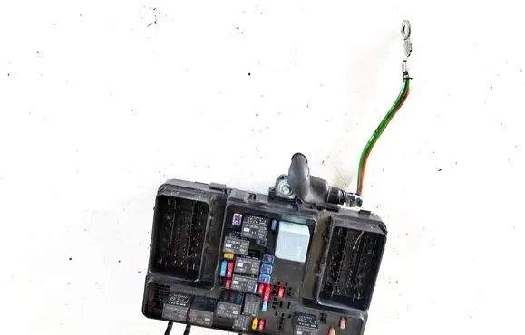 Ford S-MAX Fuse box set F2GT14A067EC 09002846 G2811
